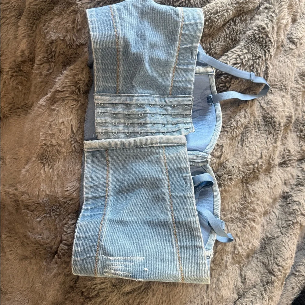 Source Unknown Blue Denim Pearl Embellished Crop Top - Picture 2 of 2